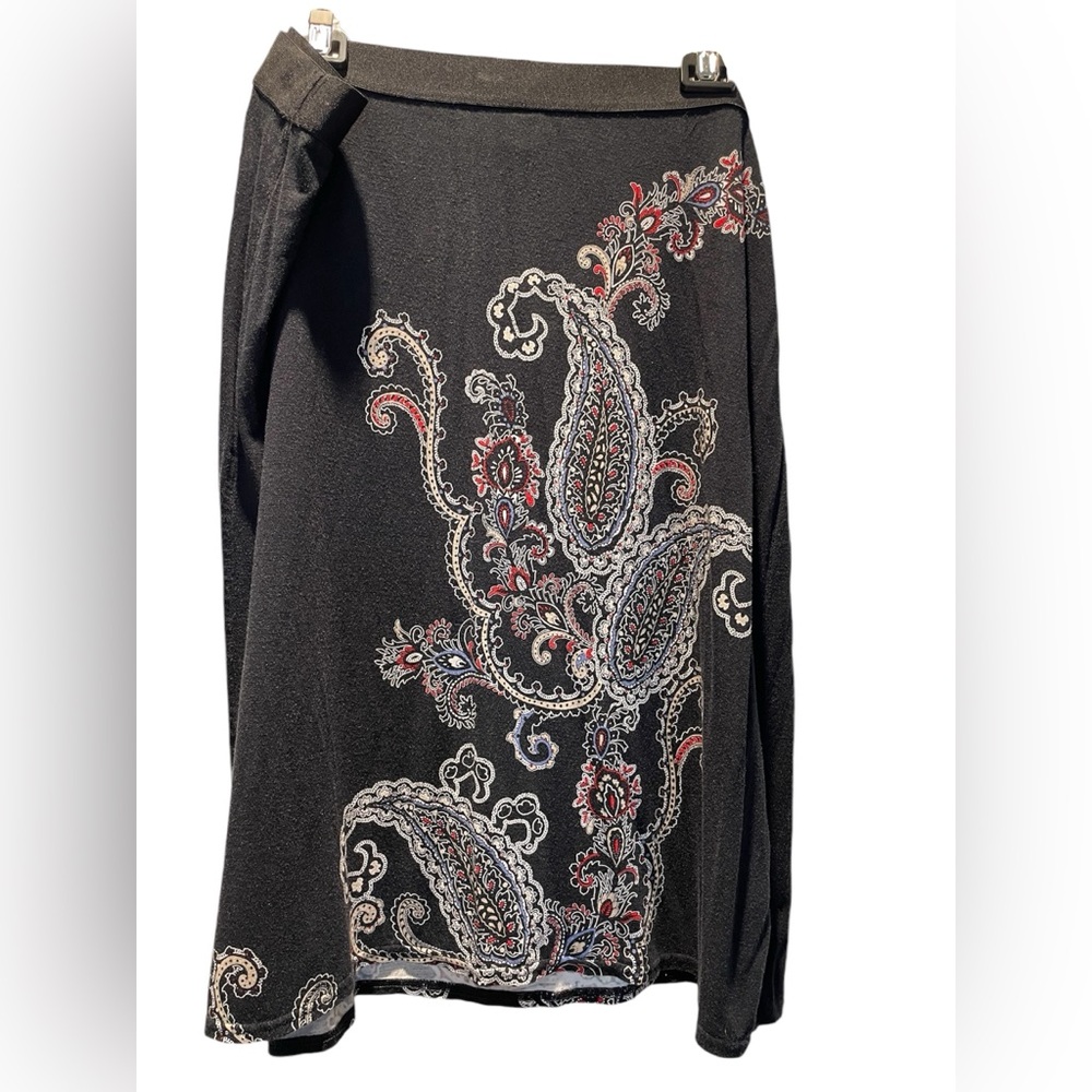 J Jill Knit skirt, black with paisley pattern running down side front and back